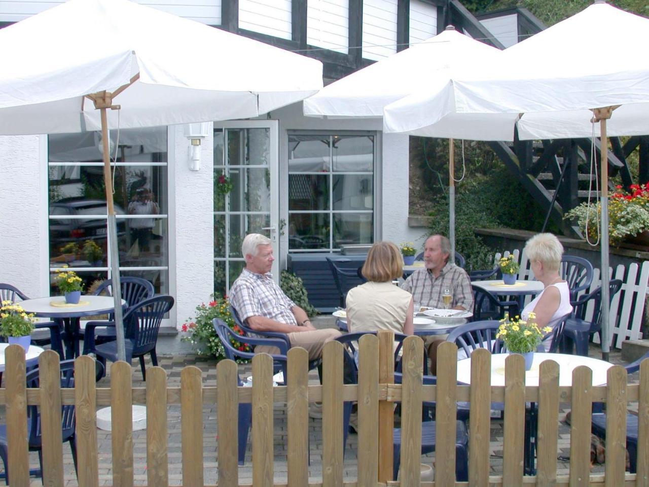 Hotel-Restaurant Zum Dorfkrug Winterberg Buitenkant foto